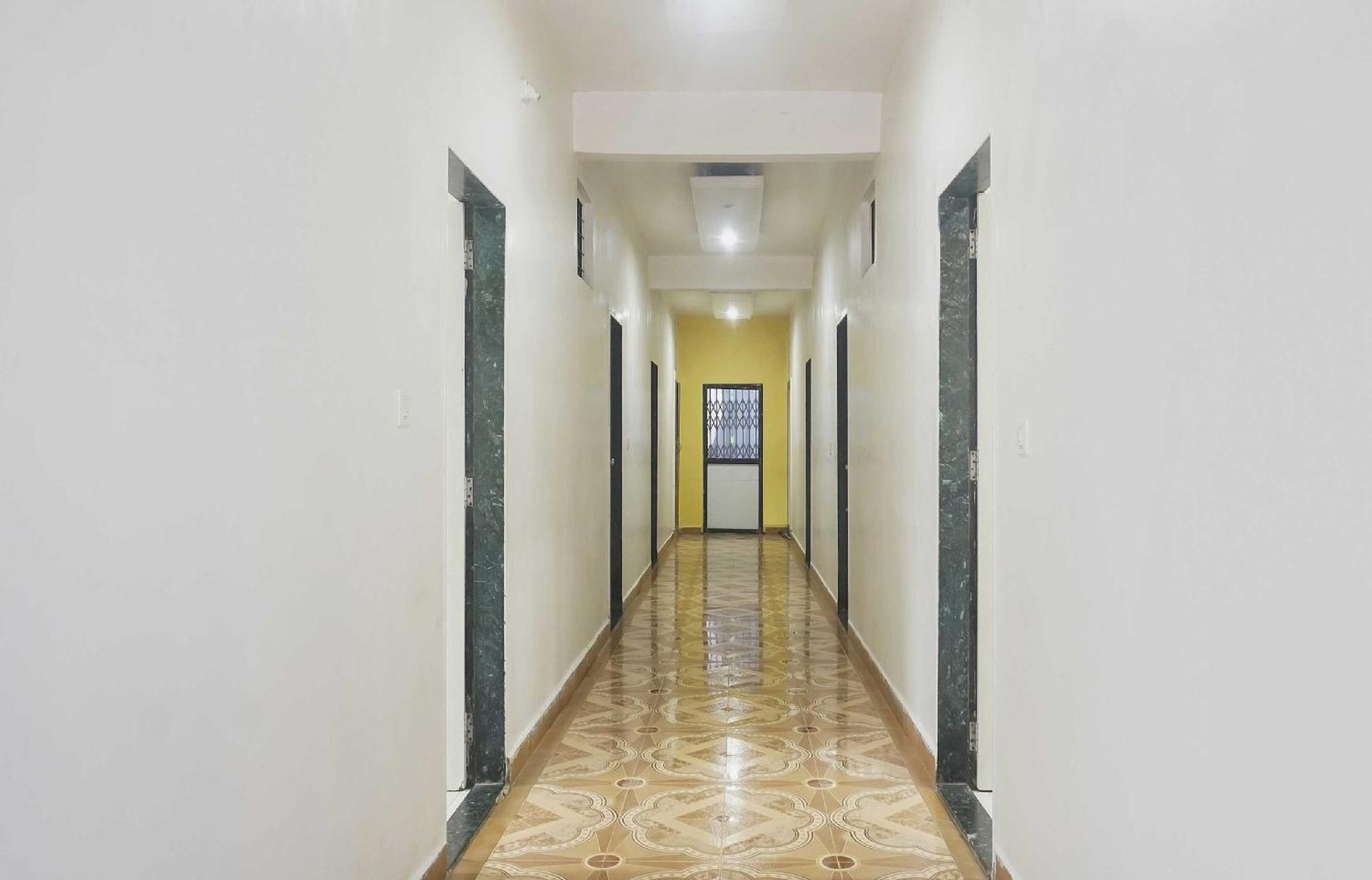 สปอต ออน 75667 โฮเทล พีค็อก การ์เดน ลอดจ์ Hotel Kharakvasla ภายนอก รูปภาพ