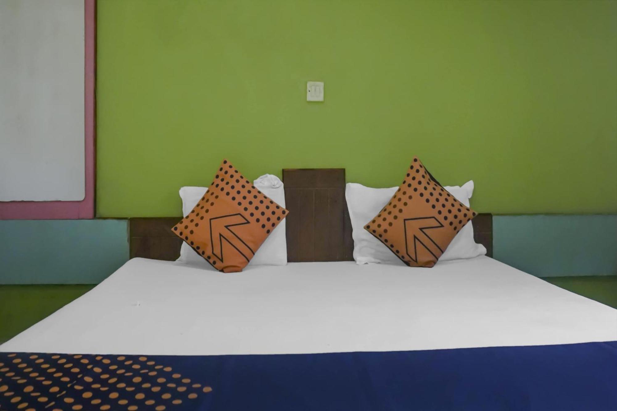 สปอต ออน 75667 โฮเทล พีค็อก การ์เดน ลอดจ์ Hotel Kharakvasla ภายนอก รูปภาพ