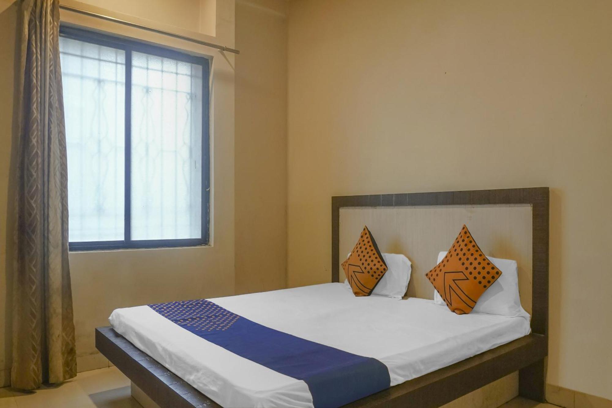 สปอต ออน 75667 โฮเทล พีค็อก การ์เดน ลอดจ์ Hotel Kharakvasla ภายนอก รูปภาพ
